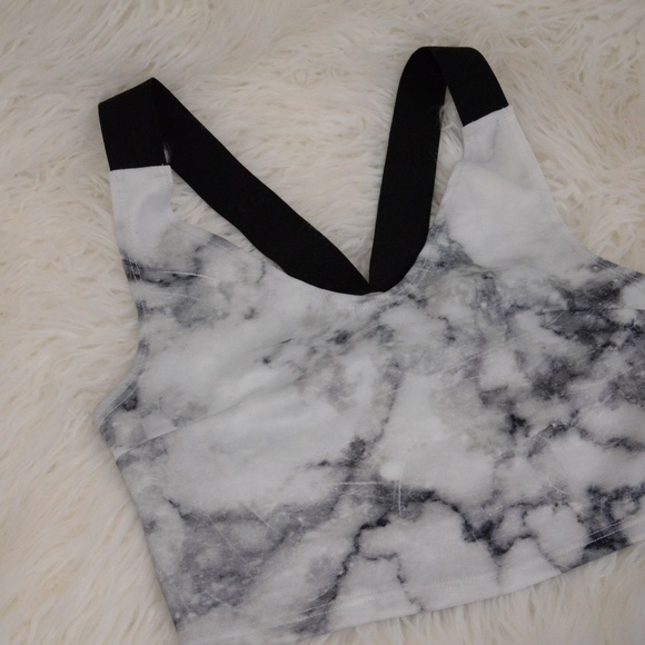 Charlotte Russe Marble Strap Back Crop - NWT - M - Picture 2 of 6